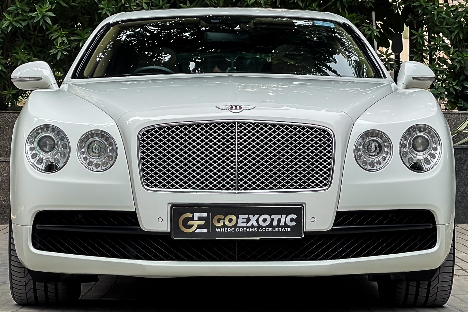 2019 BENTLEY FLYING SPUR V8