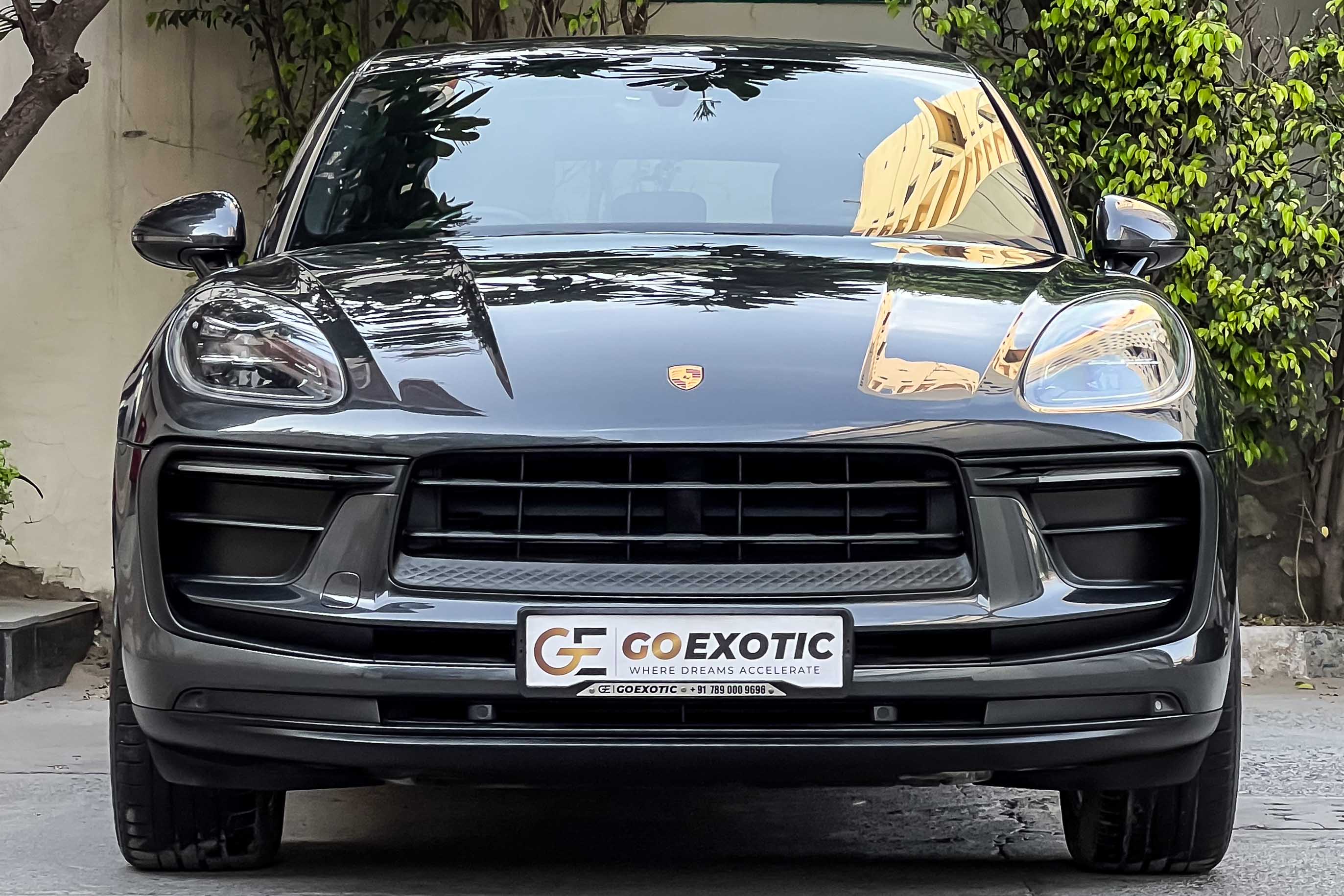 2022 PORSCHE MACAN R4