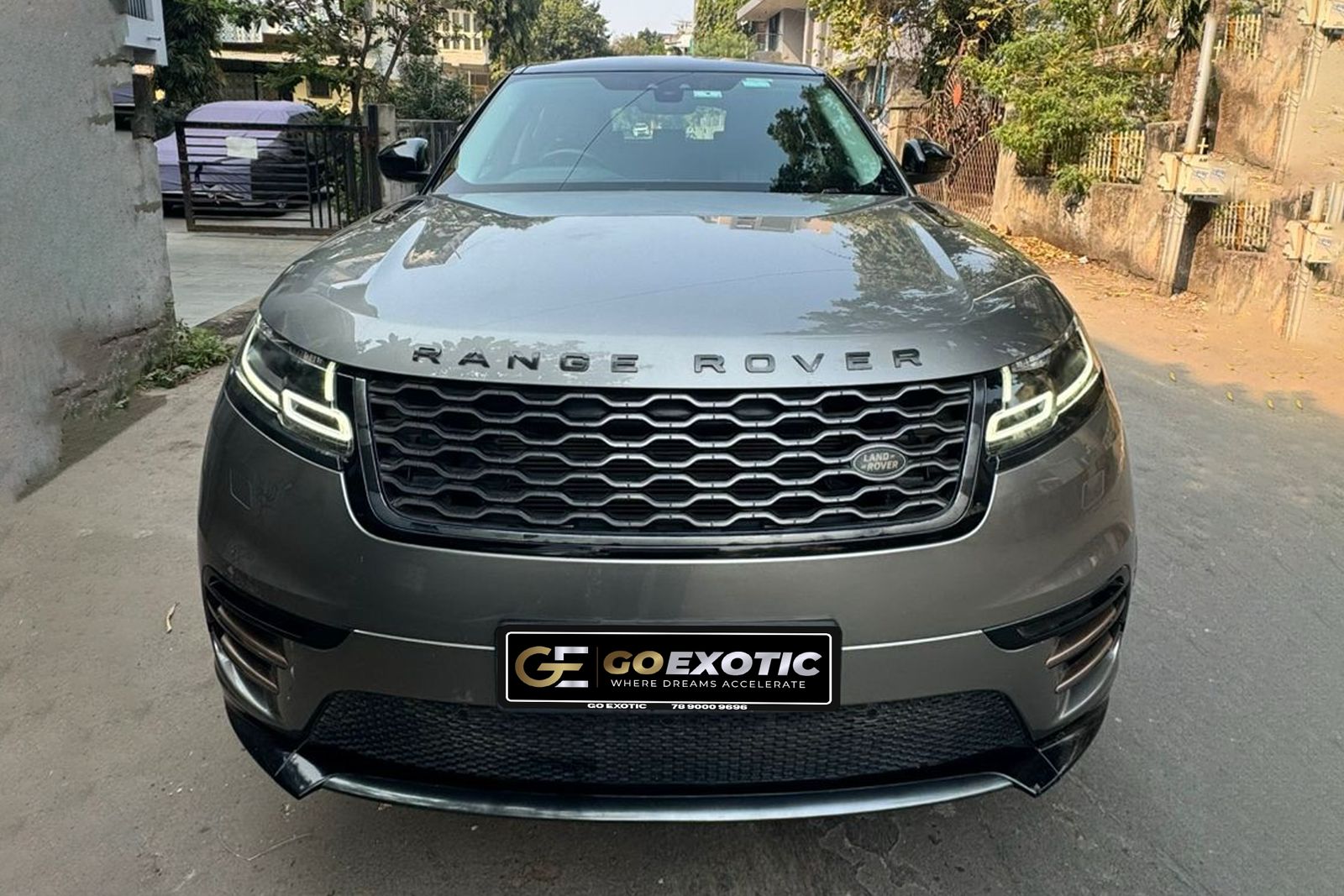 2019 RANGE ROVER VELAR R DYNAMIC S P250
