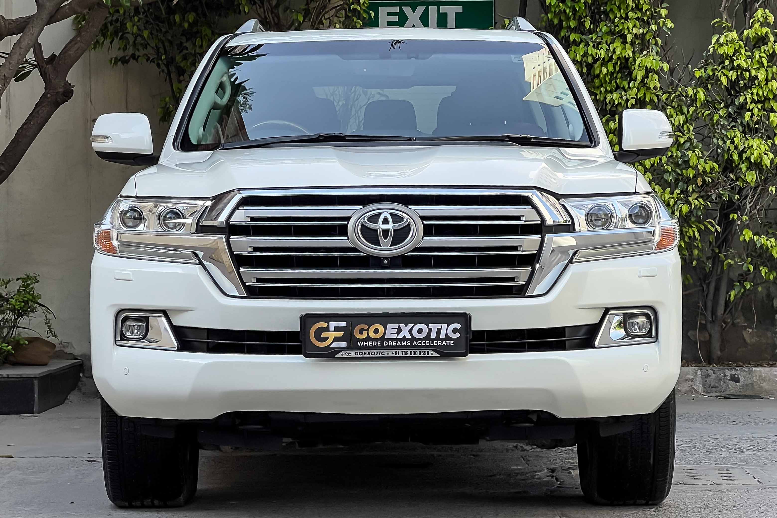 2018 TOYOTA LAND CRUISER LC200 V8