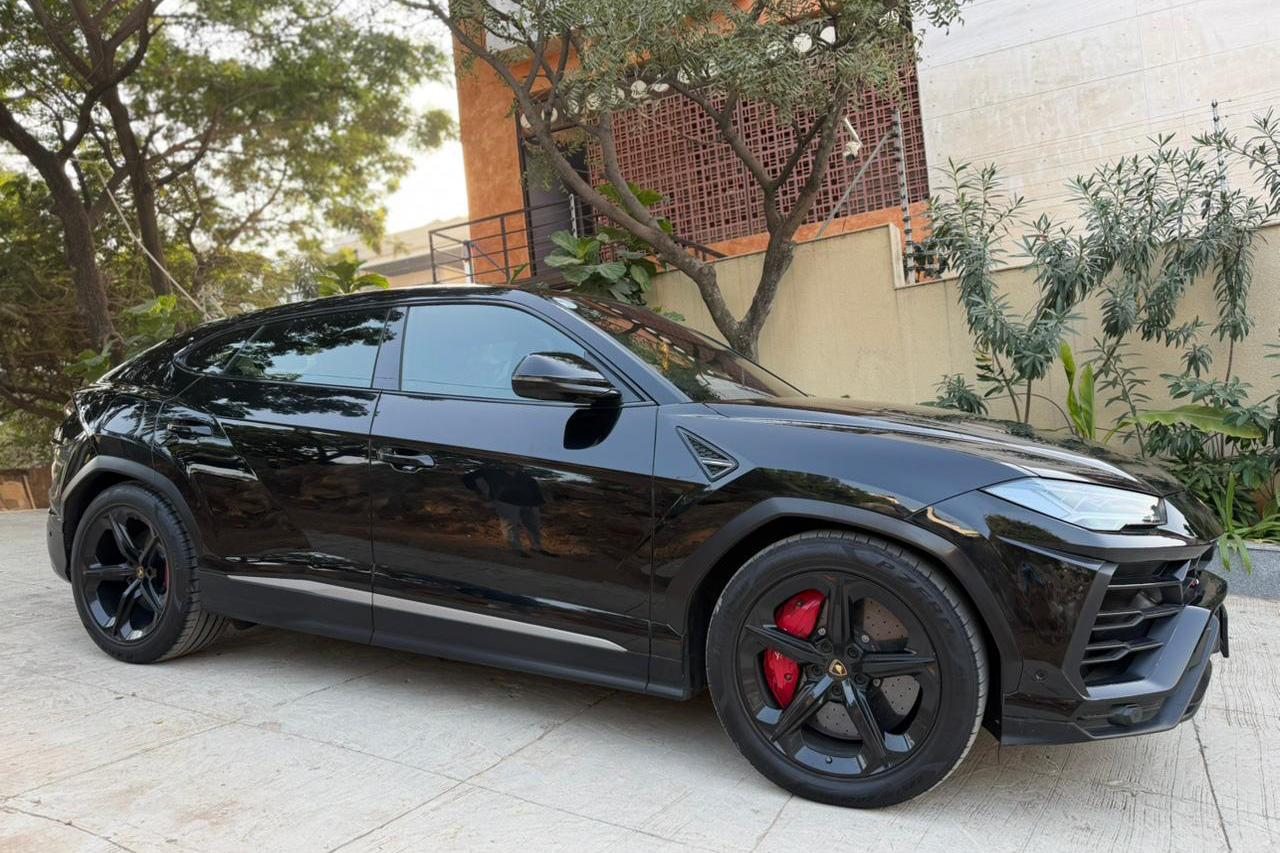 2021 LAMBORGHINI URUS