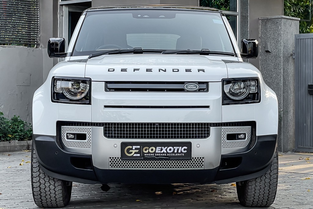 2023 LAND ROVER DEFENDER HSE pre-owned luxury car