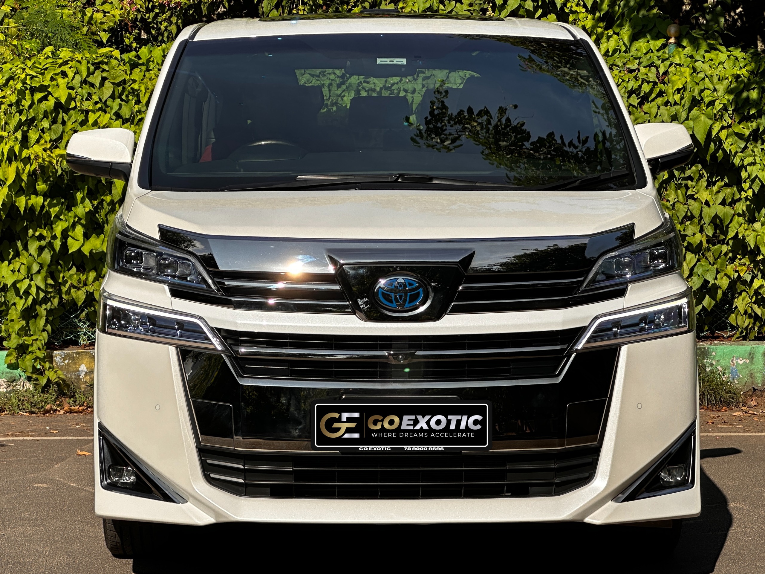 2023 TOYOTA VELLFIRE EXECUTIVE LOUNGE pre-owned luxury car