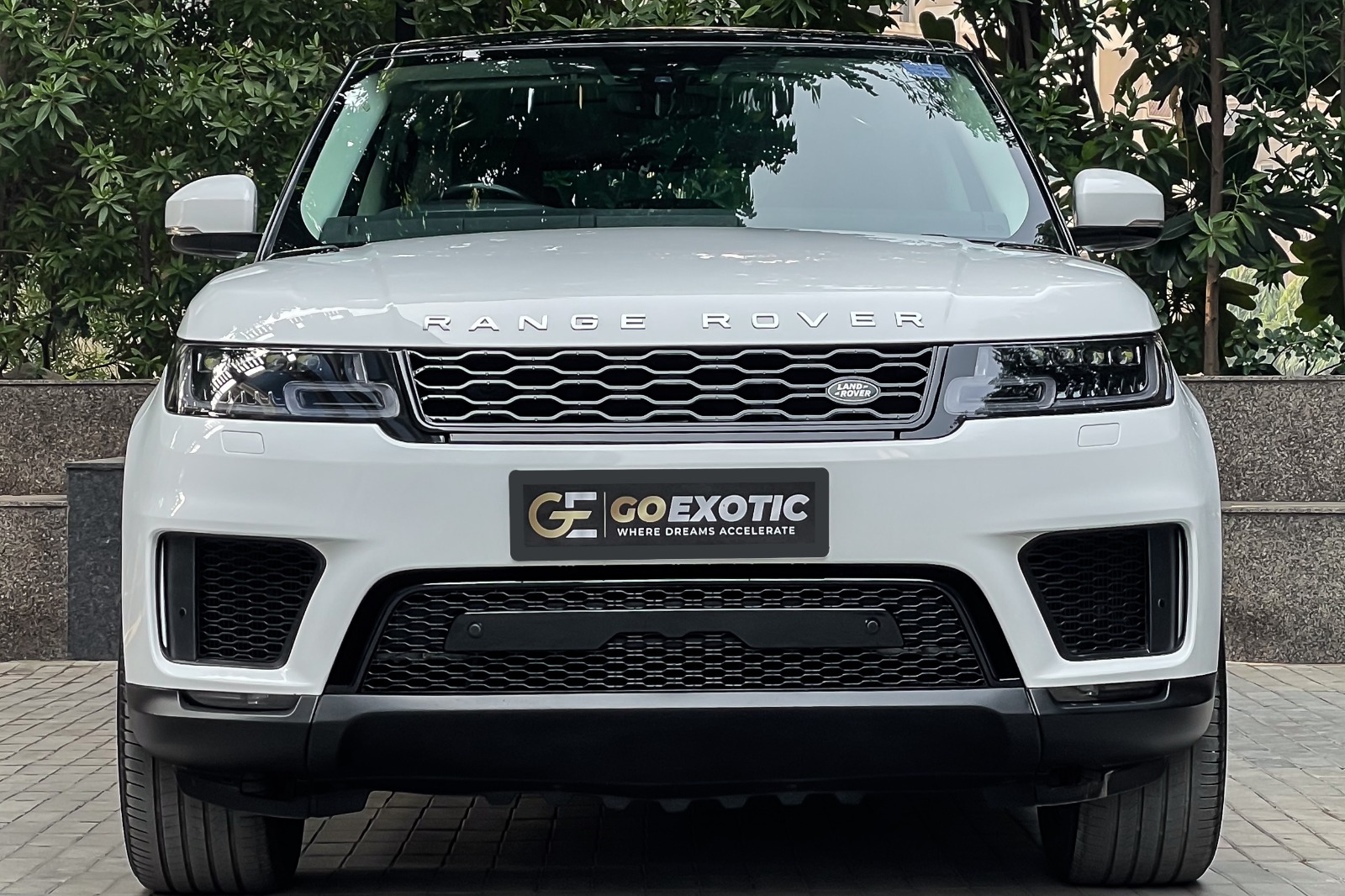 2018 RANGE ROVER SPORT HSE SUPERCHARGED pre-owned luxury car