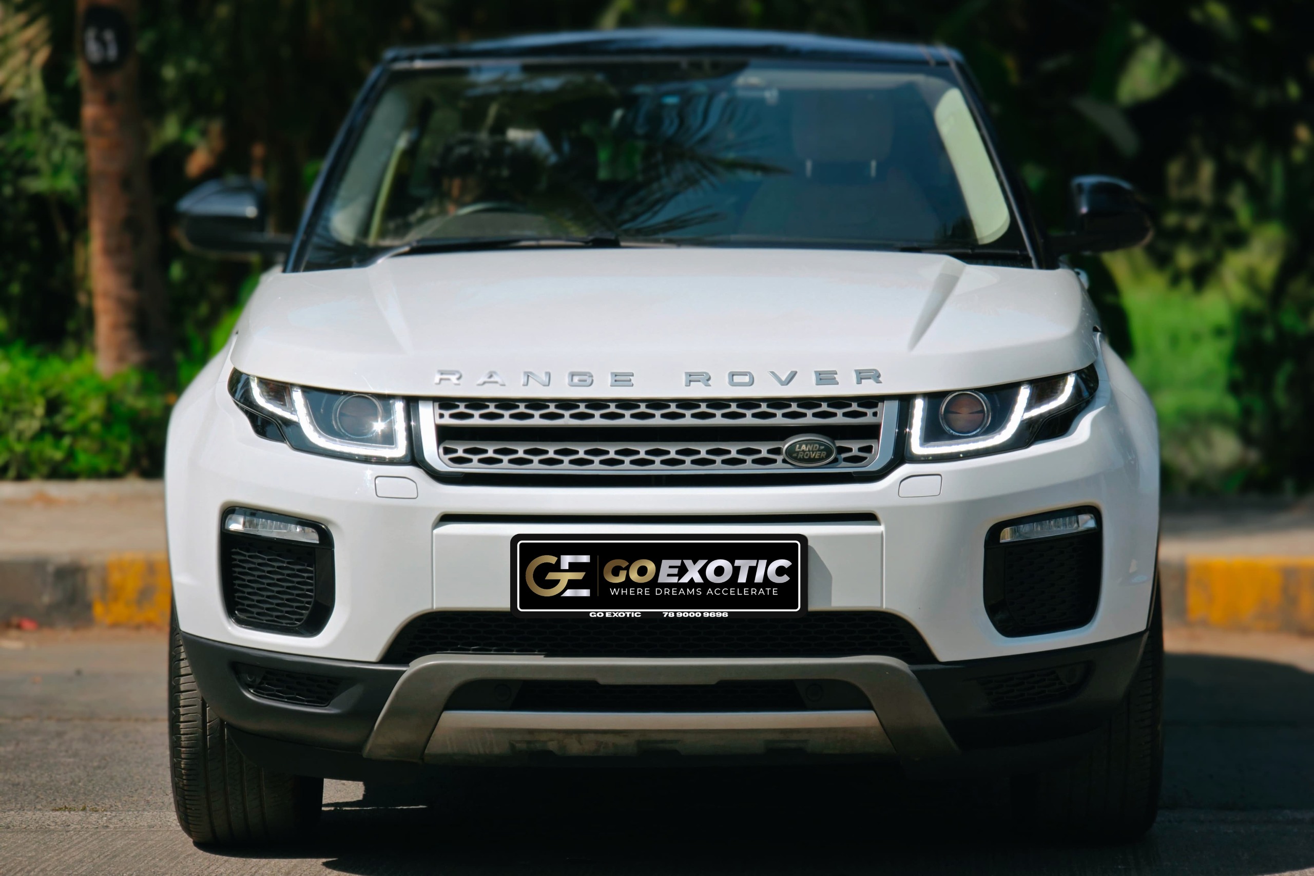 2018 RANGE ROVER EVOQUE SE pre-owned luxury car