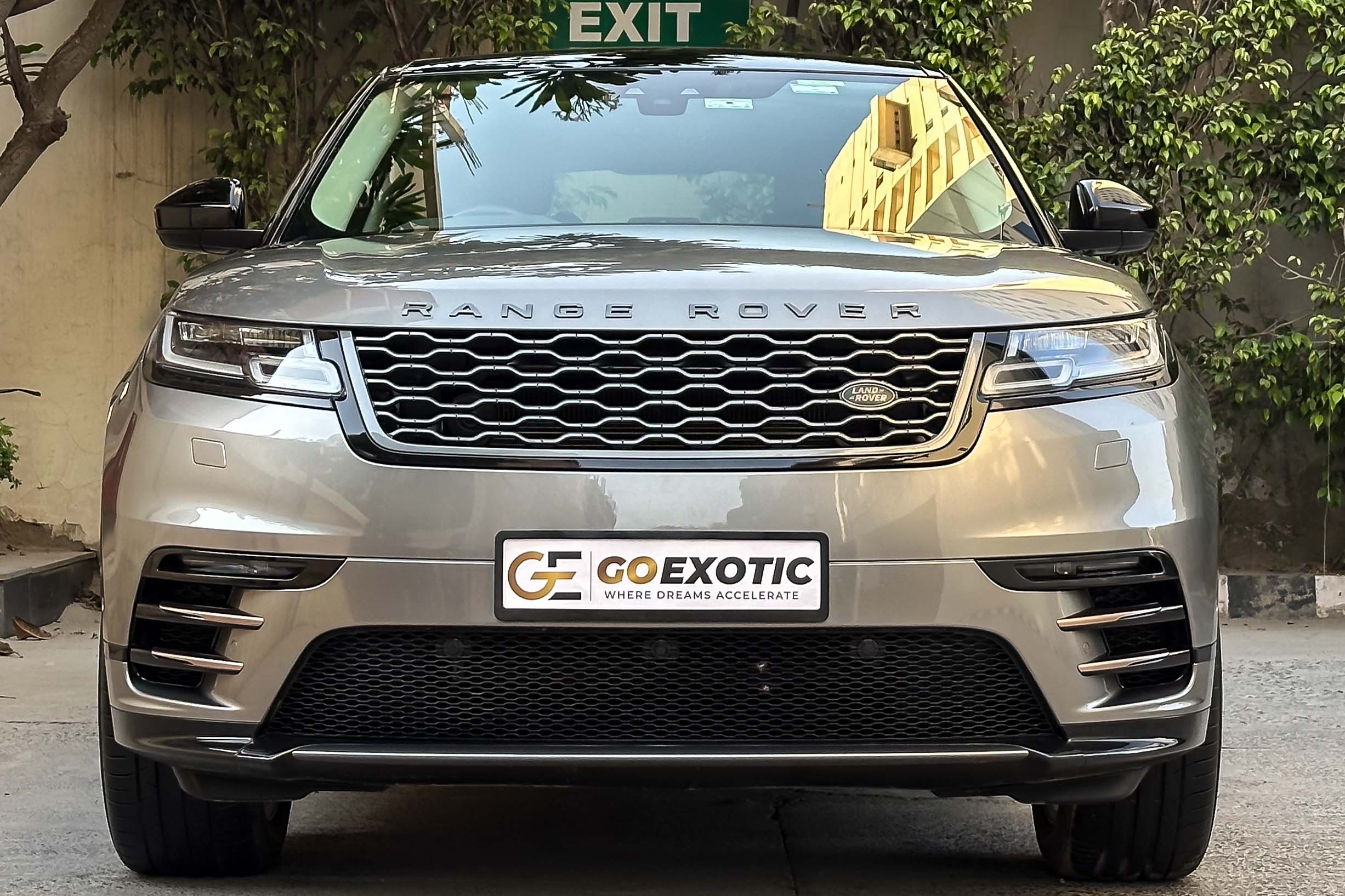 2019 RANGE ROVER VELAR R DYNAMIC S P250