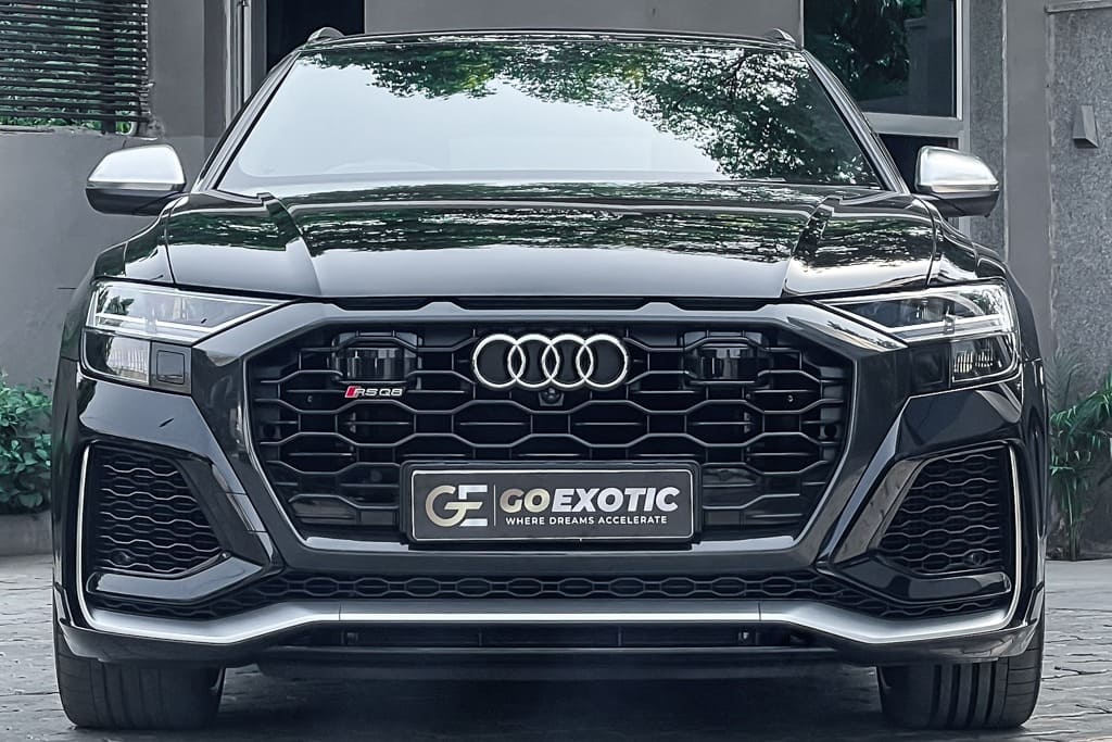 2024 AUDI RS Q8